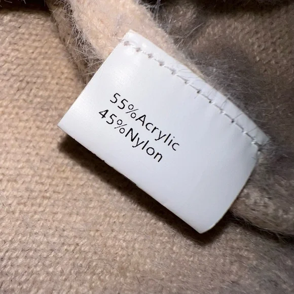 Adorable Graphic Crew Neck Artistic Knit Oversized Sweater medium - Picture 8 of 8